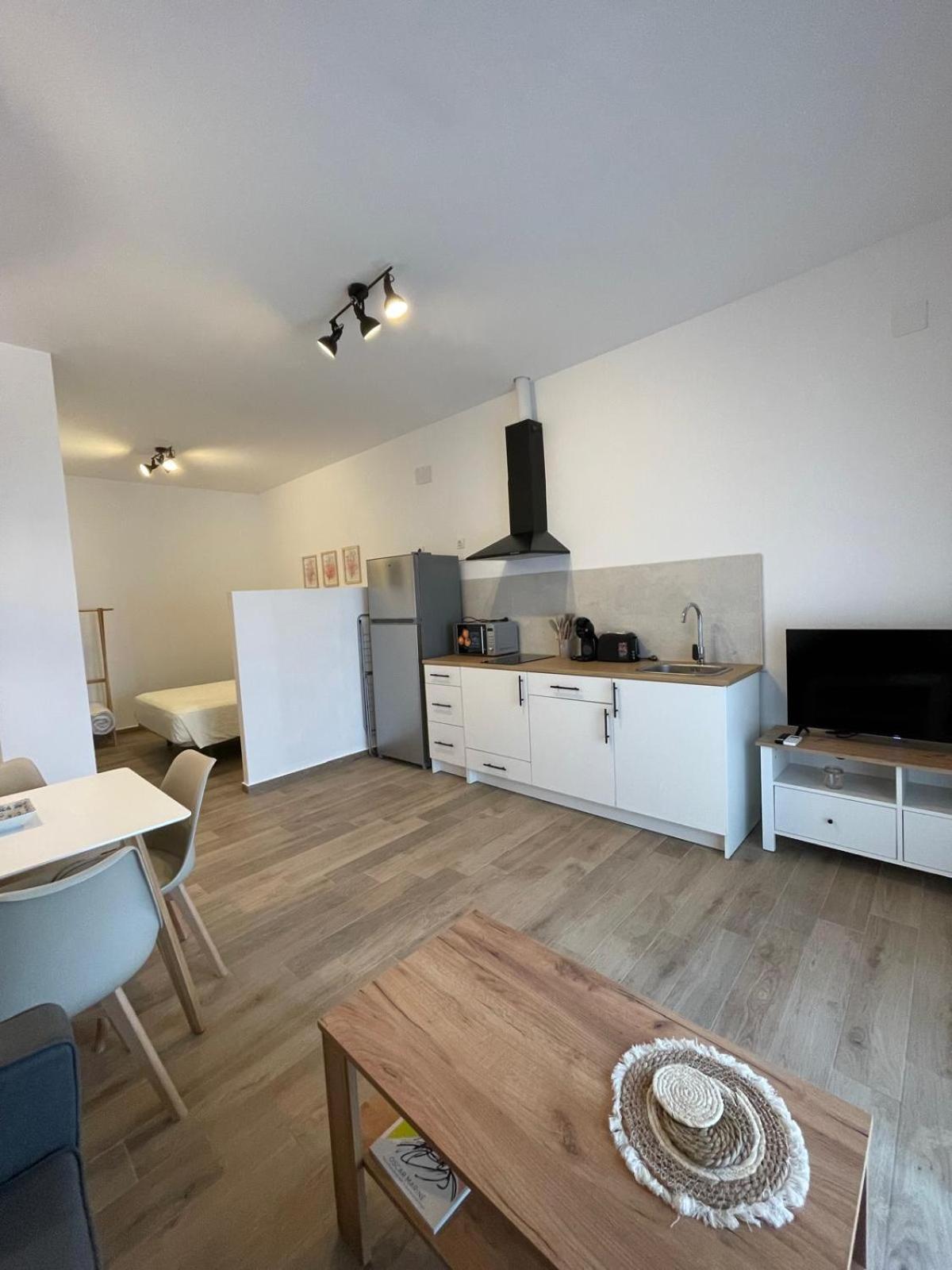 Apartamentos Matilda Conil De La Frontera Exterior photo