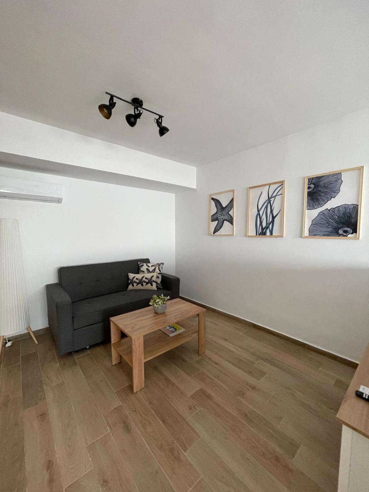 Apartamentos Matilda Conil De La Frontera Exterior photo
